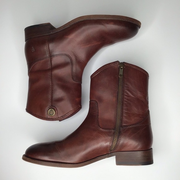 Frye Melissa Button Short Boots in Redwood Size 6. - Picture 7 of 11